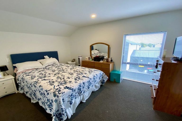 Photo of property in 17 Wheatsheaf Lane, Heathcote Valley, Christchurch, 8022