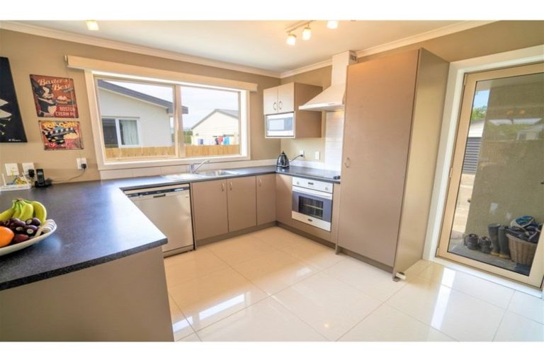 Photo of property in 69 Cargill Street, Waikiwi, Invercargill, 9810