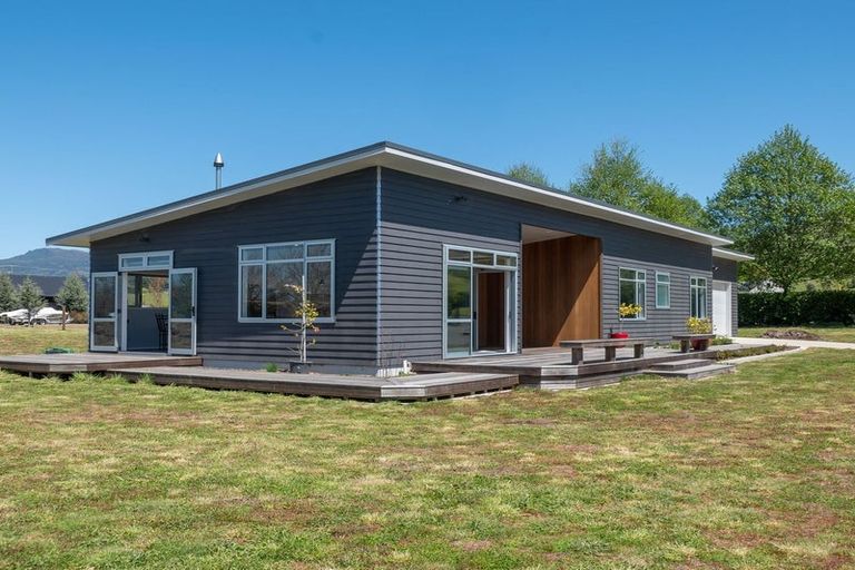 Photo of property in 6 Rangitukua Drive, Kuratau, Turangi, 3381