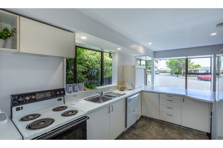 Photo of property in 11 Carol Place, Halswell, Christchurch, 8025