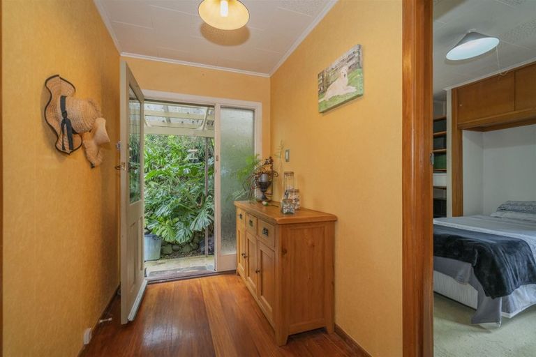 Photo of property in 142 Brunton Crescent, Thames, 3500