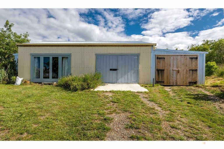 Photo of property in 407 Elephant Hill Road, Waihao Downs, Waimate, 7977