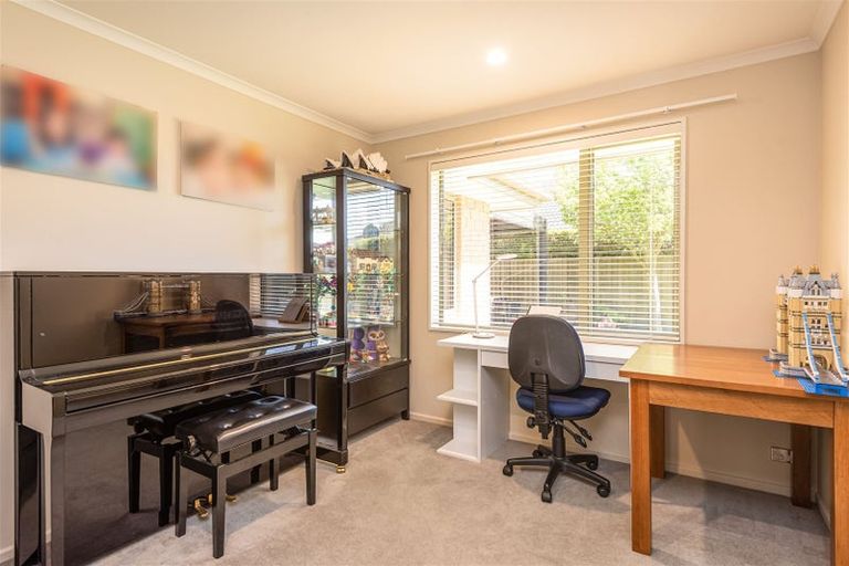 Photo of property in 18 Eaglesome Avenue, Aidanfield, Christchurch, 8025