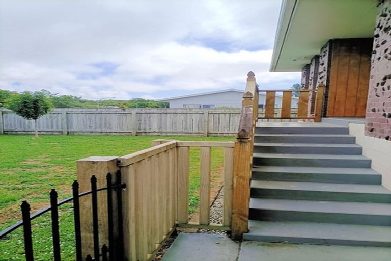 Photo of property in 7 Oleander Place, Bell Block, New Plymouth, 4312