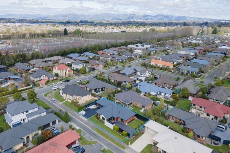 Photo of property in 16 Anglem Way, Northwood, Christchurch, 8051