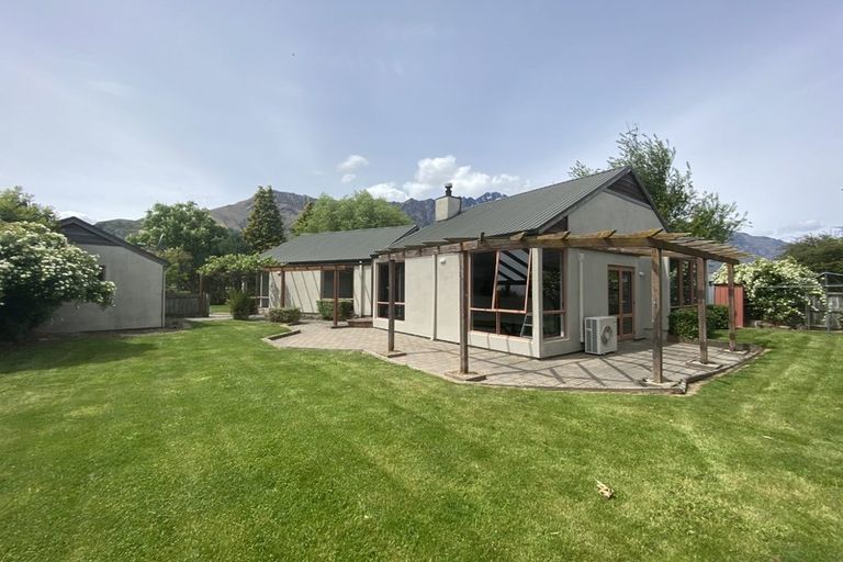 Photo of property in 5 Chestnut Circle, Frankton, Queenstown, 9300