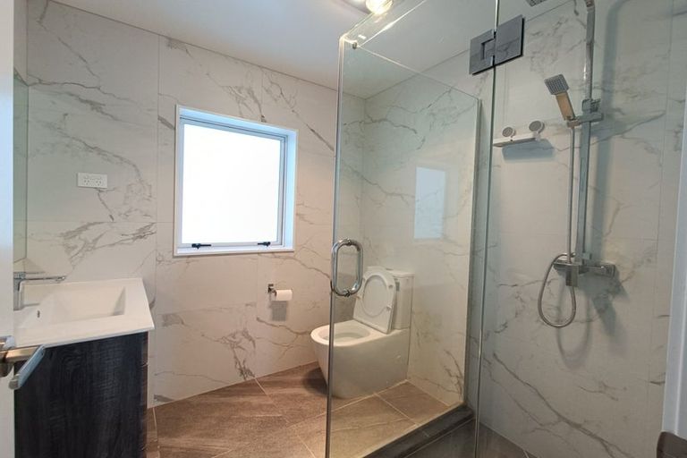 Photo of property in 75b Andrew Road, Howick, Auckland, 2010