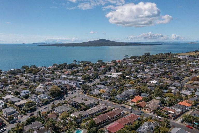 Photo of property in 3/5 Onepoto Road, Hauraki, Auckland, 0622