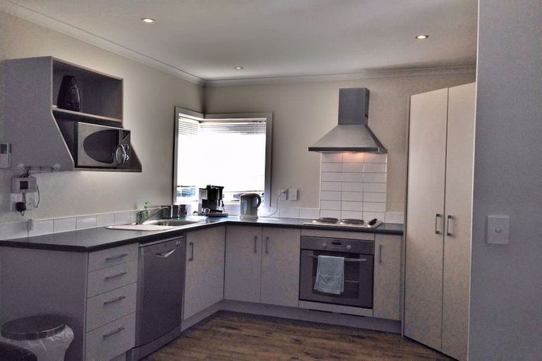 Photo of property in 3/66 Kawaha Point Road, Kawaha Point, Rotorua, 3010