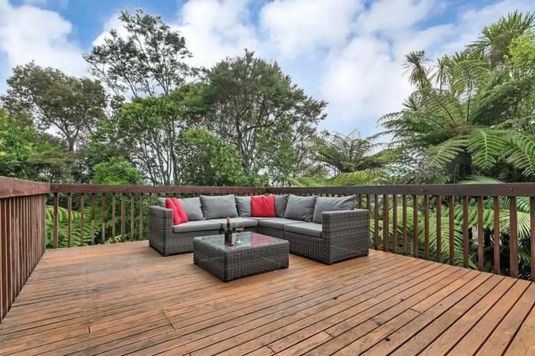 Photo of property in 2/143a Mokoia Road, Birkenhead, Auckland, 0626