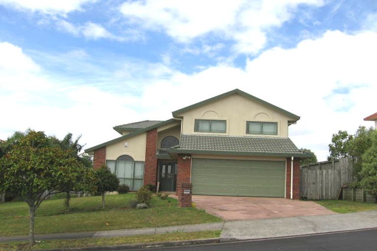 Photo of property in 4 Lorikeet Place, Unsworth Heights, Auckland, 0632
