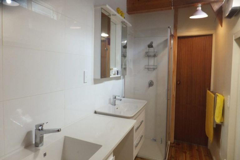 Photo of property in 44 Bayview Place, Cass Bay, Lyttelton, 8082