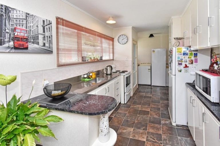 Photo of property in 34 Lawrence Crescent, Hillpark, Auckland, 2102