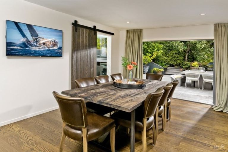 Photo of property in 10 Remu Place, Greenhithe, Auckland, 0632