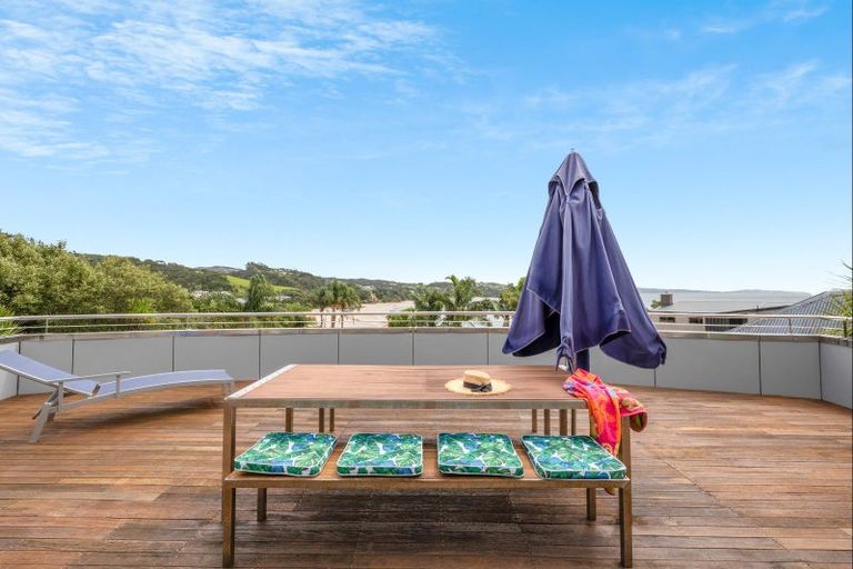 Photo of property in 20 Highland Lass Place, Langs Beach, Waipu, 0582