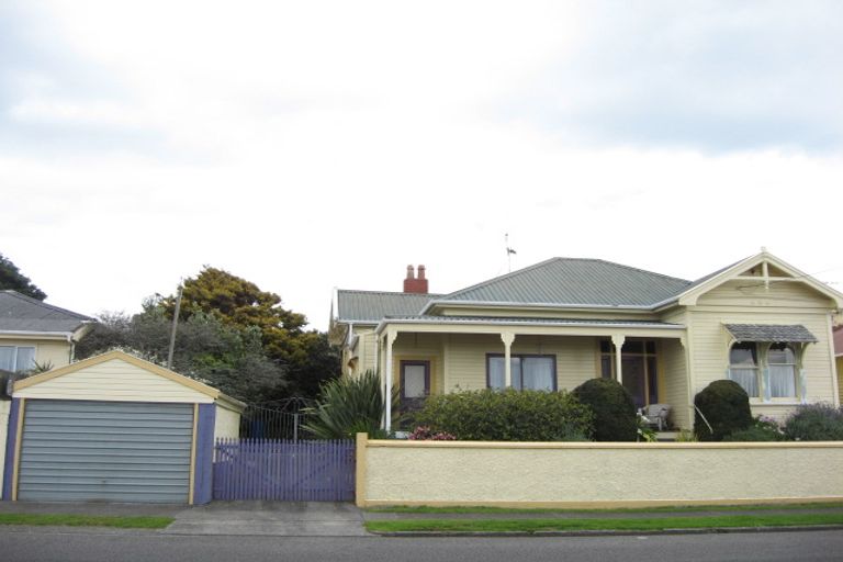 Photo of property in 89 Hine Street, New Plymouth, 4310
