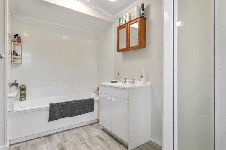 Photo of property in 14 Hill Street, Te Kuiti, 3910