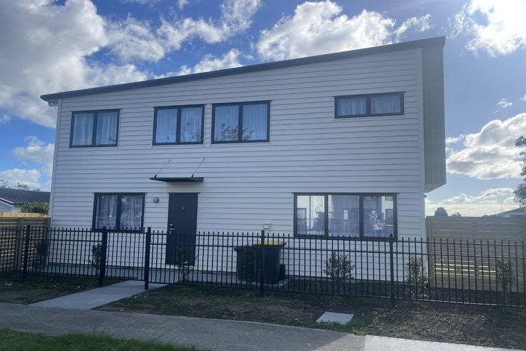 Photo of property in 1/61 East Street, Papakura, 2110