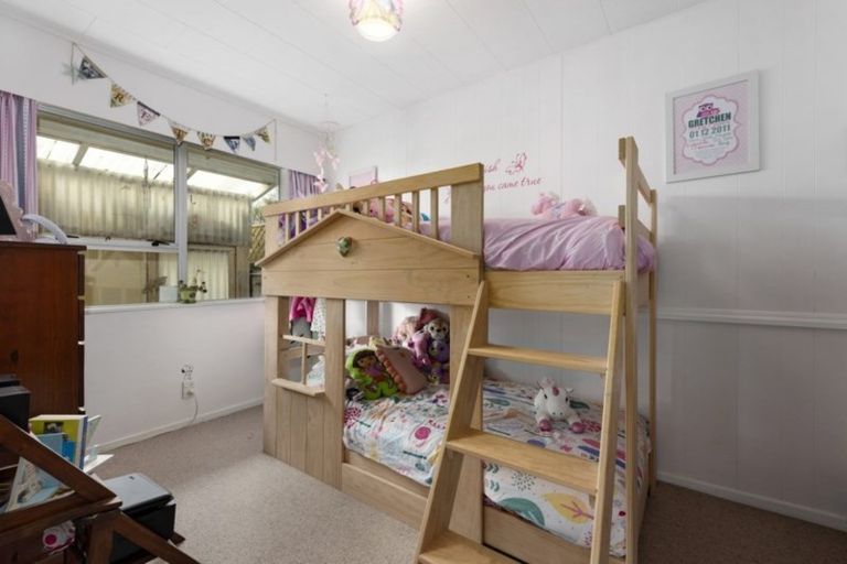 Photo of property in 82 California Drive, Totara Park, Upper Hutt, 5018