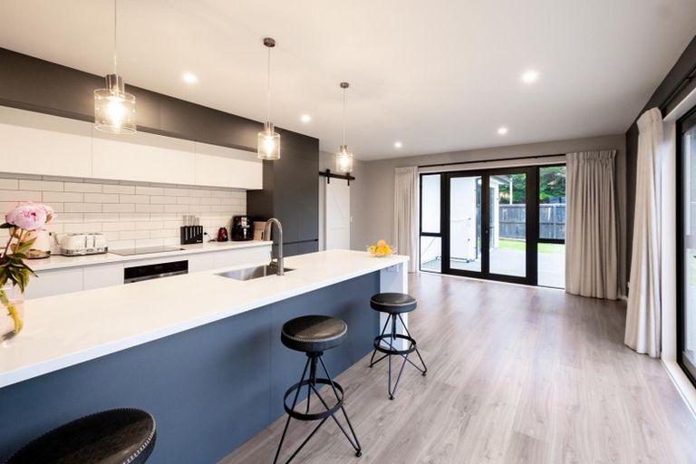 Photo of property in 19 Tara Crescent, Woodend, 7610