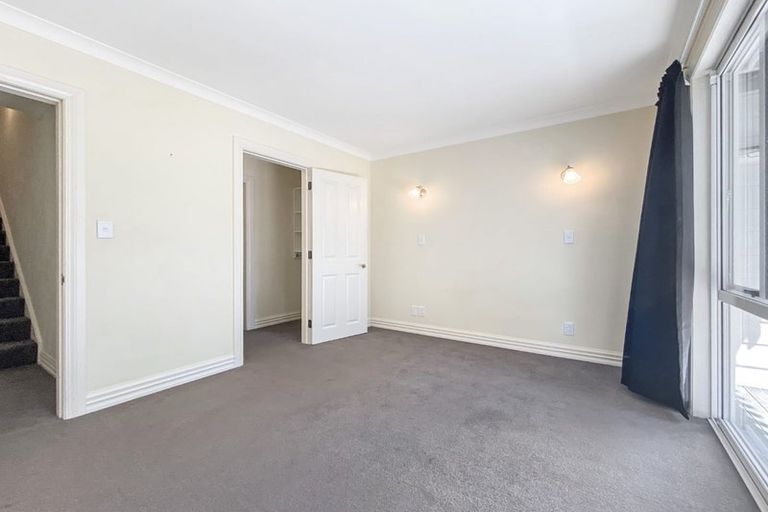 Photo of property in 13d Lawrence Street, Newtown, Wellington, 6021