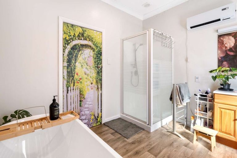 Photo of property in 17 Spier Street, Aramoho, Whanganui, 4500