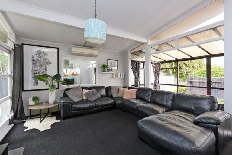 Photo of property in 22 Whitby Crescent, Flaxmere, Hastings, 4120