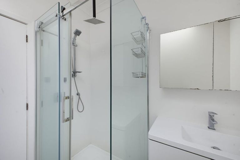 Photo of property in 403 Carrington Street, Upper Vogeltown, New Plymouth, 4310