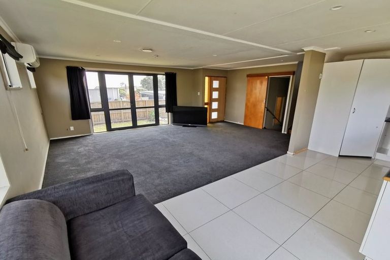 Photo of property in 10a Karaka Street, Castlecliff, Whanganui, 4501