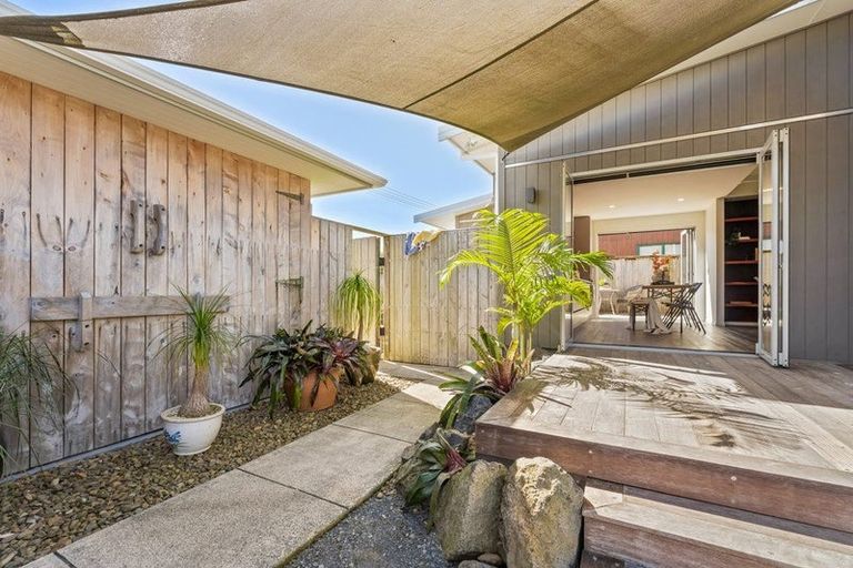 Photo of property in 21a Laurence Street, Manly, Whangaparaoa, 0930