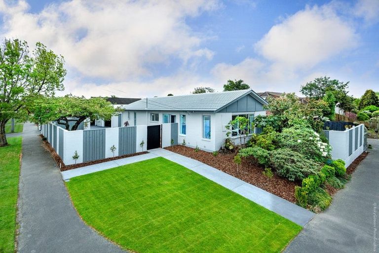 Photo of property in 86 Englefield Road, Northwood, Christchurch, 8051
