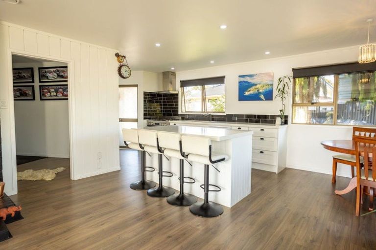 Photo of property in 145 Robinson Road, Whitianga, 3510