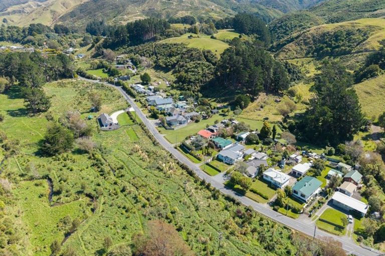 Photo of property in 474 Omokoroa Road, Makara, Wellington, 6972
