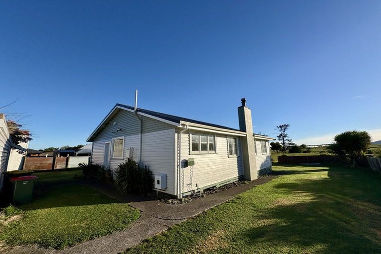 Photo of property in 29a Carthew Street, Okato, 4335