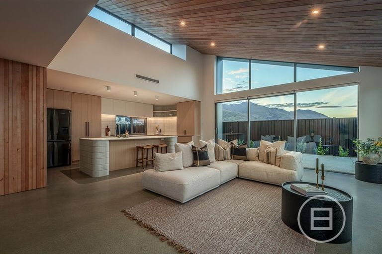 Photo of property in 3 Packer Road, Wanaka, 9382