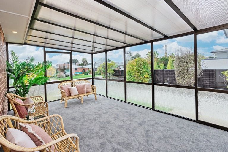 Photo of property in 35 Holloway Street, Waikiwi, Invercargill, 9810