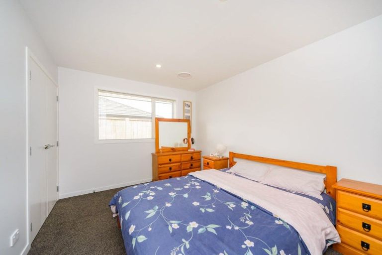 Photo of property in 47 Atlantic Drive, Fitzherbert, Palmerston North, 4410