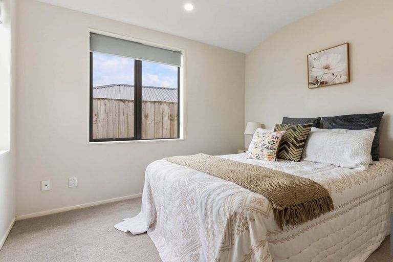 Photo of property in 13 Huahua Crescent, Papakura, 2110