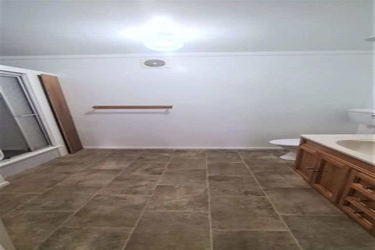 Photo of property in 21 Olsen Avenue, Hillsborough, Auckland, 1042