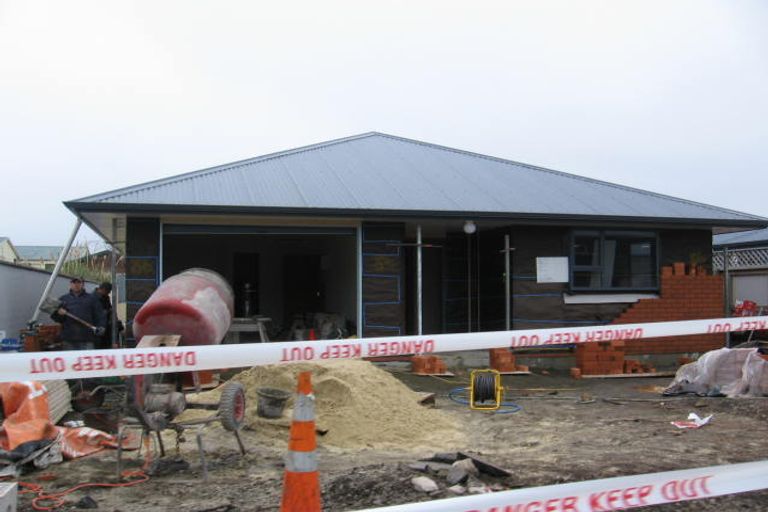 Photo of property in 5 Fingall Street, South Dunedin, Dunedin, 9012