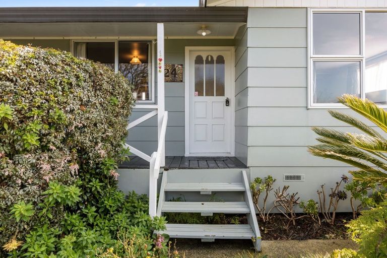 Photo of property in 24 Blomfield Street, Nawton, Hamilton, 3200