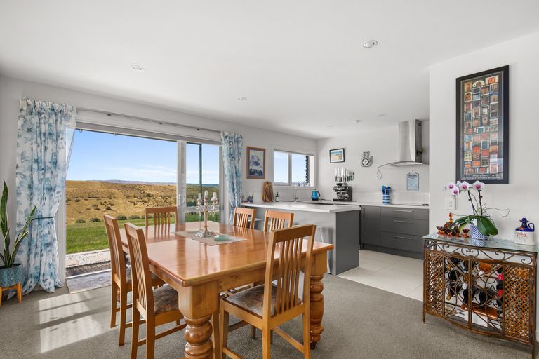 Photo of property in 196 Nelsen Ridge Road, Waikerikeri, Alexandra, 9393