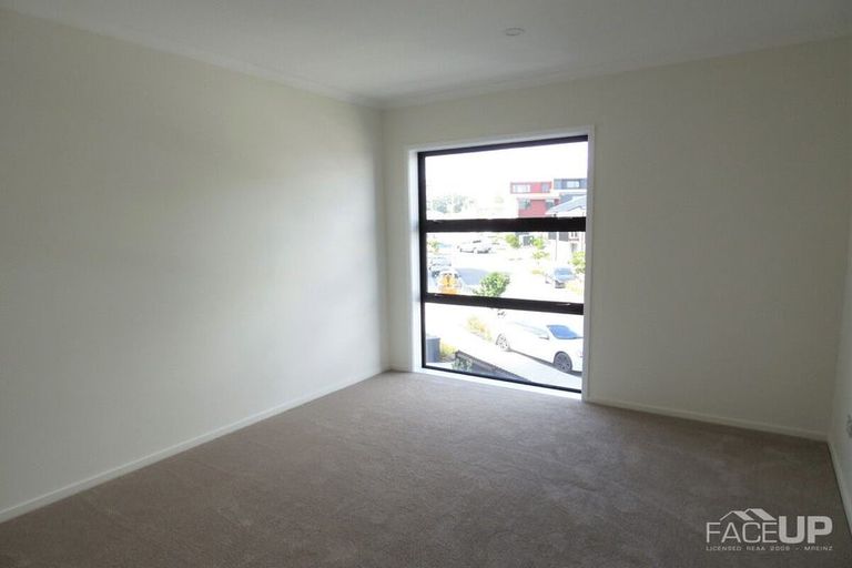 Photo of property in 11 Te Aho Matua Road, Hobsonville, Auckland, 0616