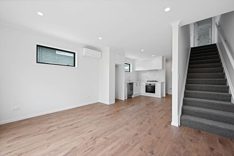 Photo of property in 2/26 Hunter Street, Hamilton Lake, Hamilton, 3204