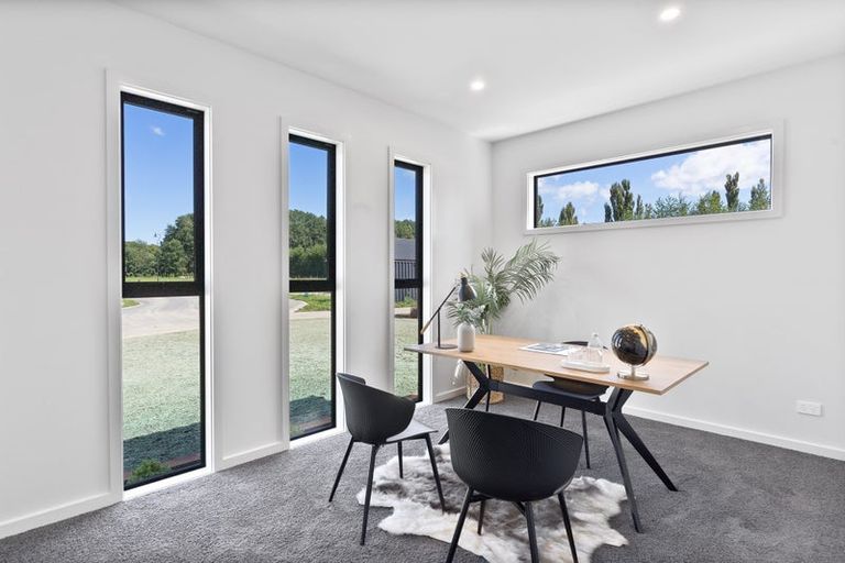 Photo of property in 36 Orchard Road, Greytown, 5712