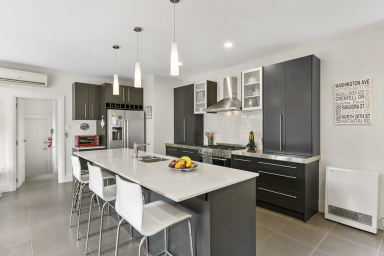 Photo of property in 2 Rangiora Street, Woburn, Lower Hutt, 5010