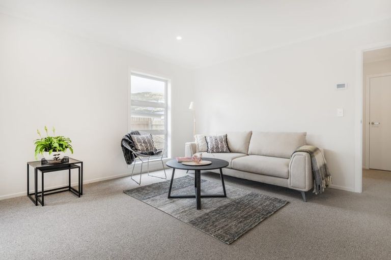 Photo of property in 27 Farnworth Terrace, Churton Park, Wellington, 6037