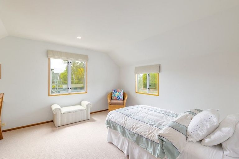 Photo of property in 2/29 Wroxton Terrace, Merivale, Christchurch, 8014
