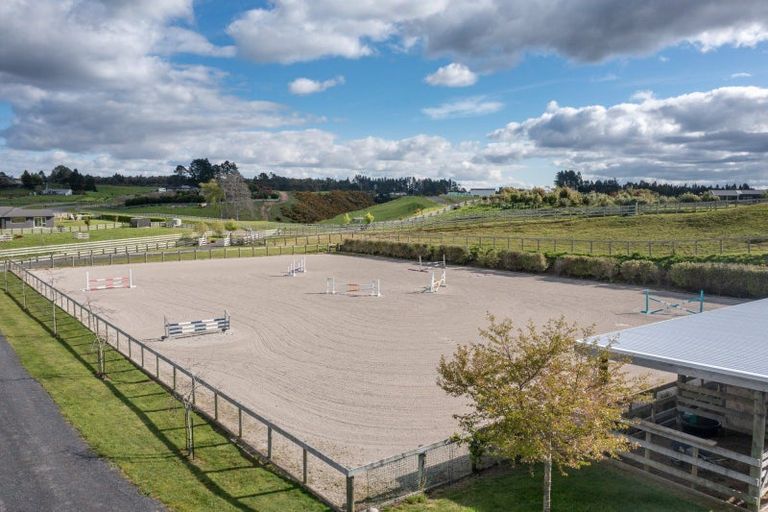 Photo of property in 16 Betty May Drive, Pyes Pa, Tauranga, 3173