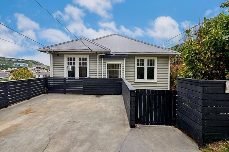 Photo of property in 110 Wexford Road, Miramar, Wellington, 6022